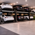 Parking lift ecológico para edificios residenciales y corporativos en garaje moderno con iluminación eficiente y autos eléctricos